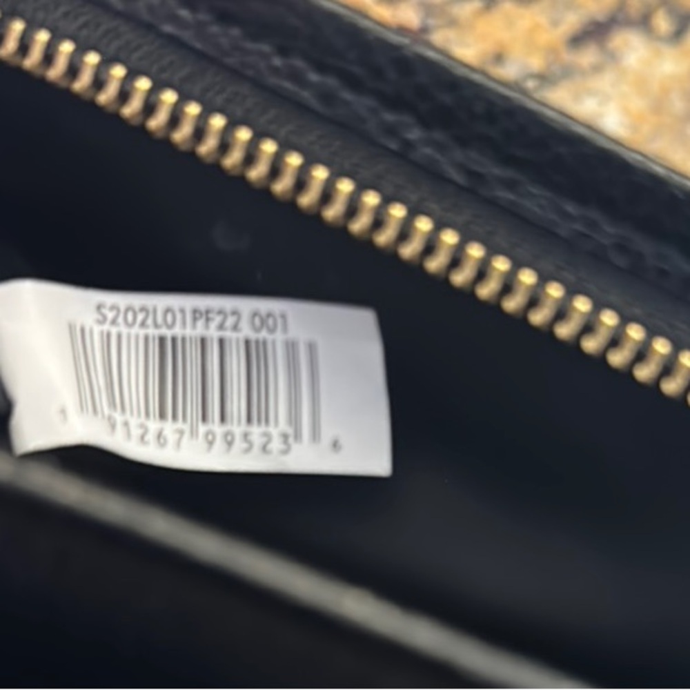 Marc Jacobs ❤️The Grind Leather Cosmetic Bag-NWT - Picture 7 of 13